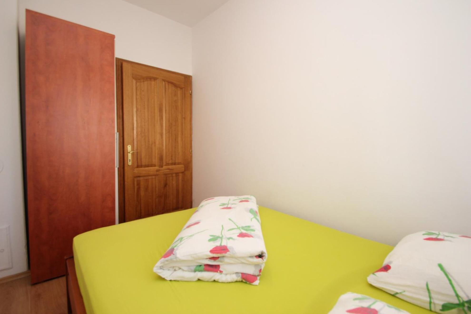 Apartments Rose Porec Bagian luar foto