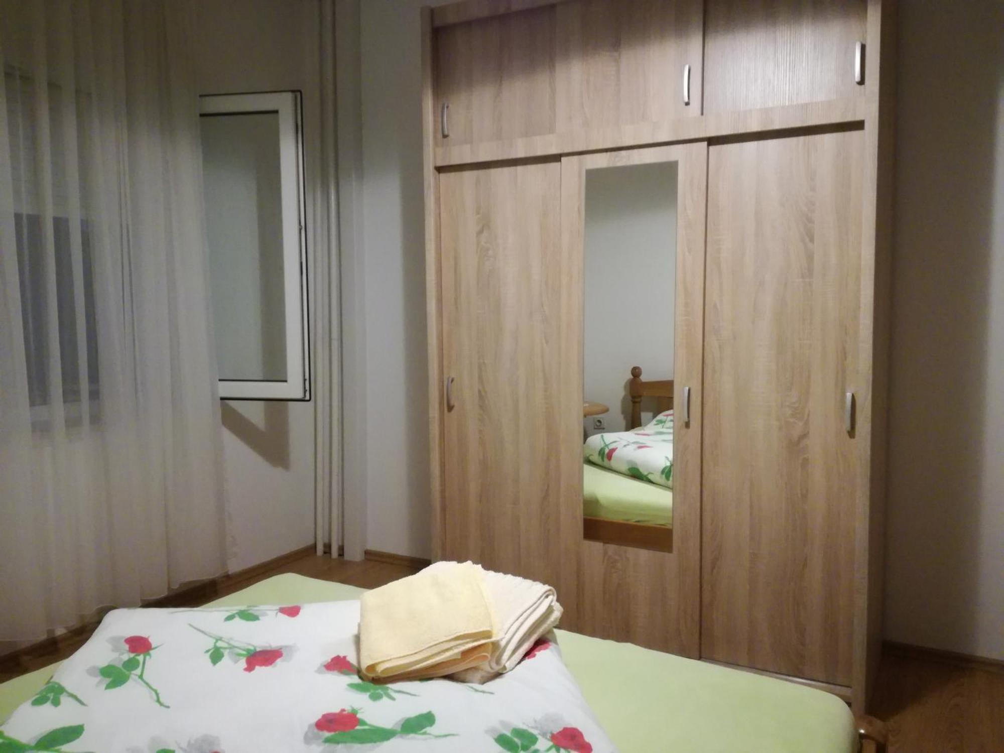 Apartments Rose Porec Bagian luar foto